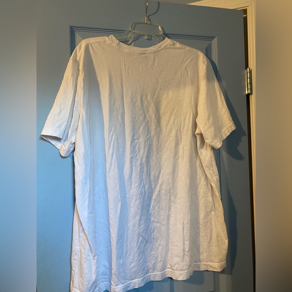 Graphic tee - Picture 5 of 5